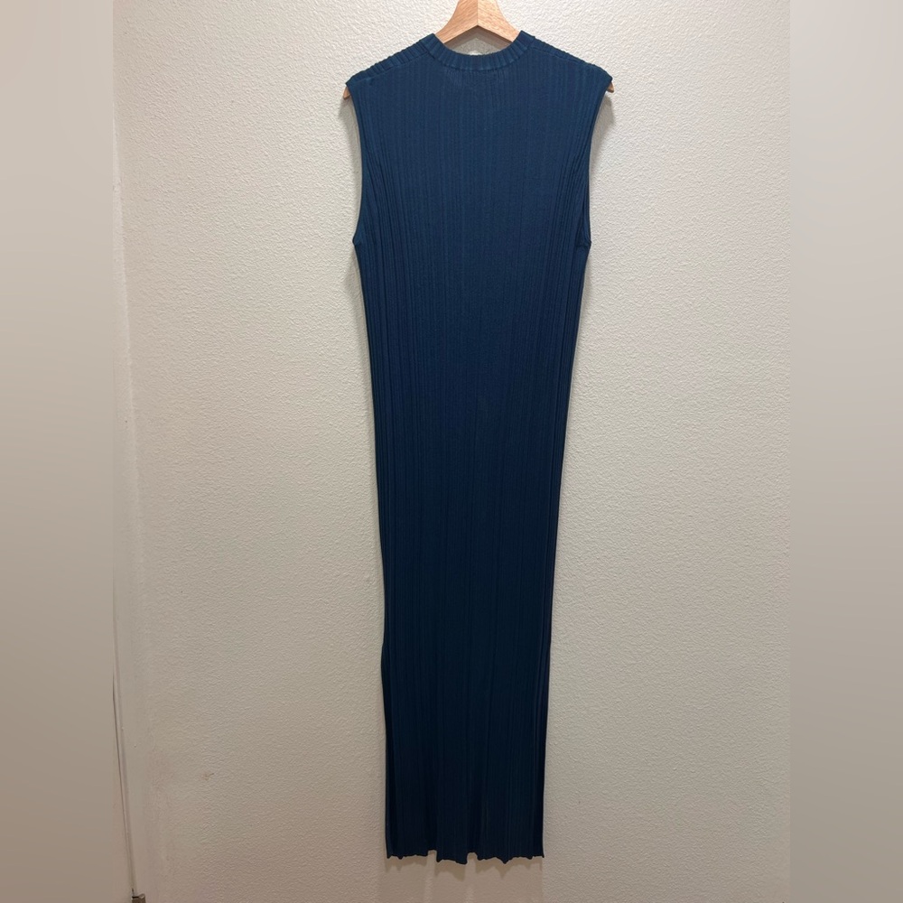 Naadam Ribbed Silk Cashmere Sleeveless Midi Sweater Dress - Picture 4 of 10